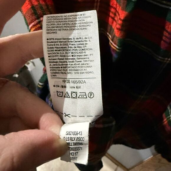 Old Navy Plaid Button-Up The Classic Shirt Size Medium - Picture 8 of 11